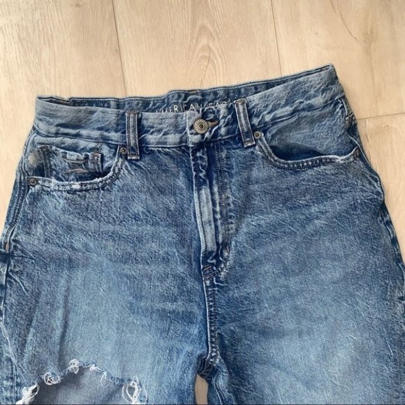 American Eagle Curvy Mom Jeans‎ Women’s Size 6 US Blue Denim High Waisted Ripped - Picture 4 of 10